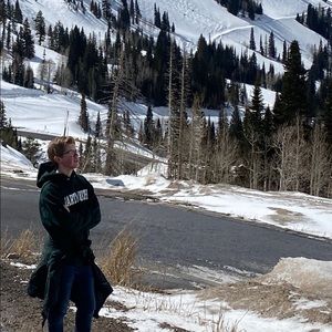 Meet your Posher, Cecily